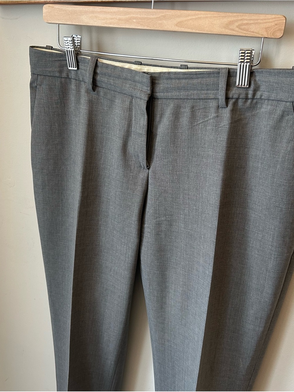 Theory Gray Wool Dress Pants Size 10 Capsule Wardrobe Minimalist Stealth Wealth